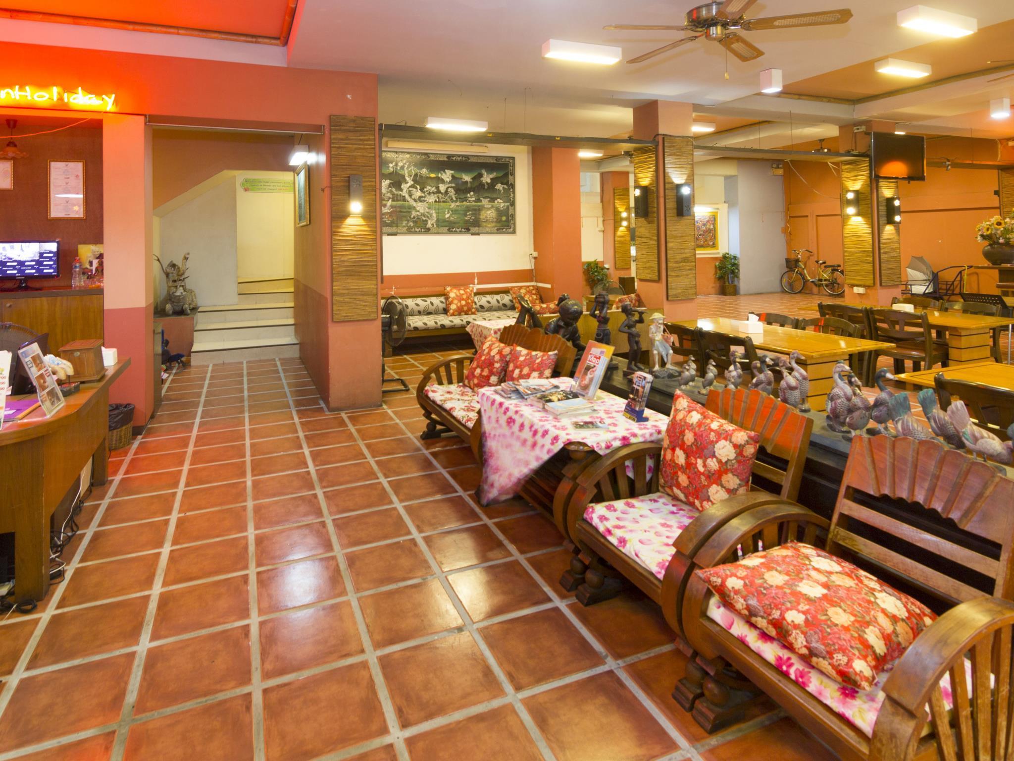 ข้าวสารฮอลิเดย์เกสท์เฮาส์ Hotel กรุงเทพมหานคร ภายนอก รูปภาพ