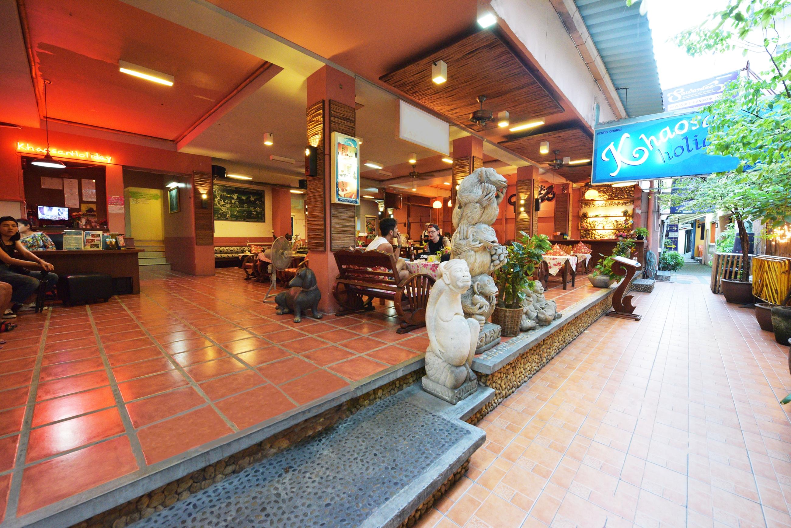 ข้าวสารฮอลิเดย์เกสท์เฮาส์ Hotel กรุงเทพมหานคร ภายนอก รูปภาพ